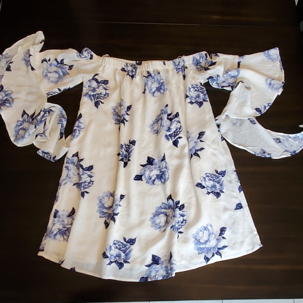 Blu Pepper off-the-shoulder Floral Tunic Top